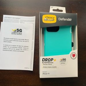 iPhone 15 Otterbox Defender case